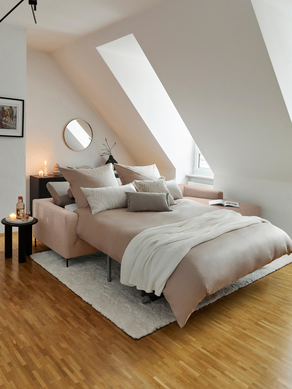Cucita Sofa Bed Including Mattress, 3-Seater