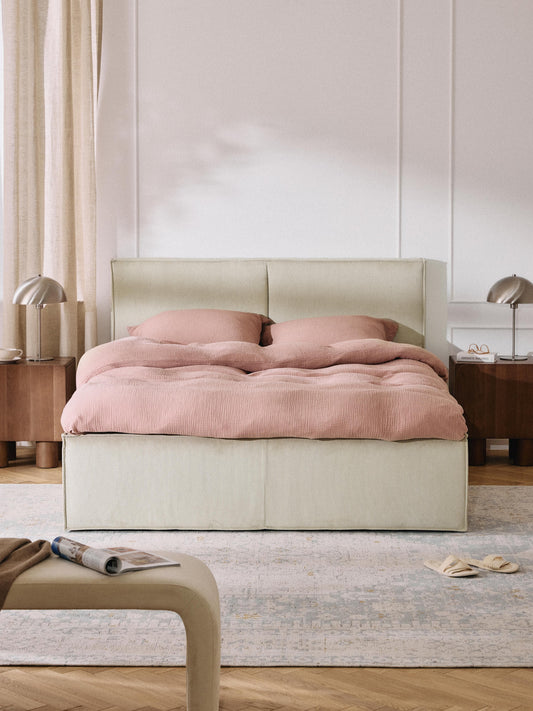 Dream Bed in Corduroy, Upholstered