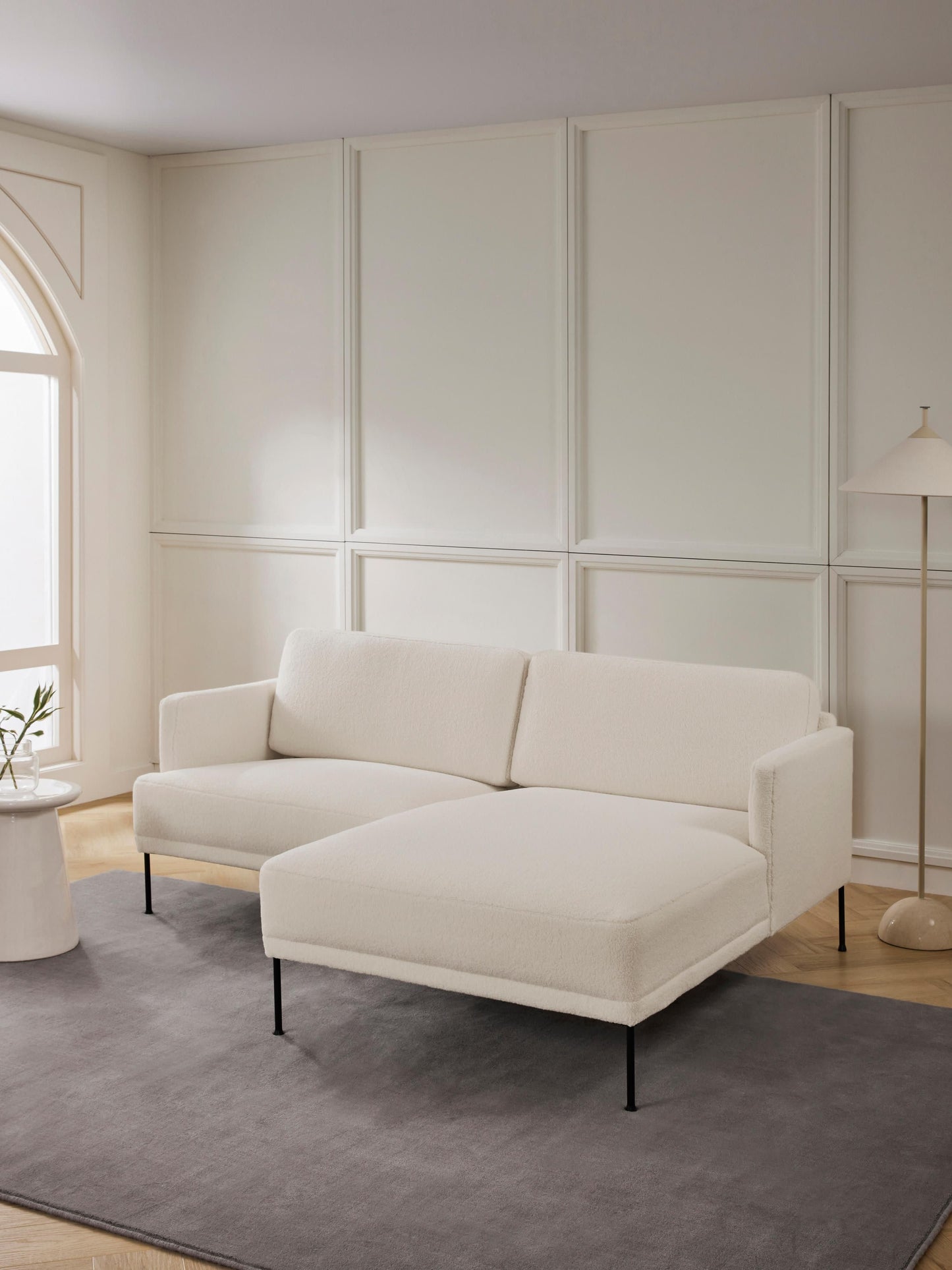 Fluente Small Corner Settee in Teddy Fabric