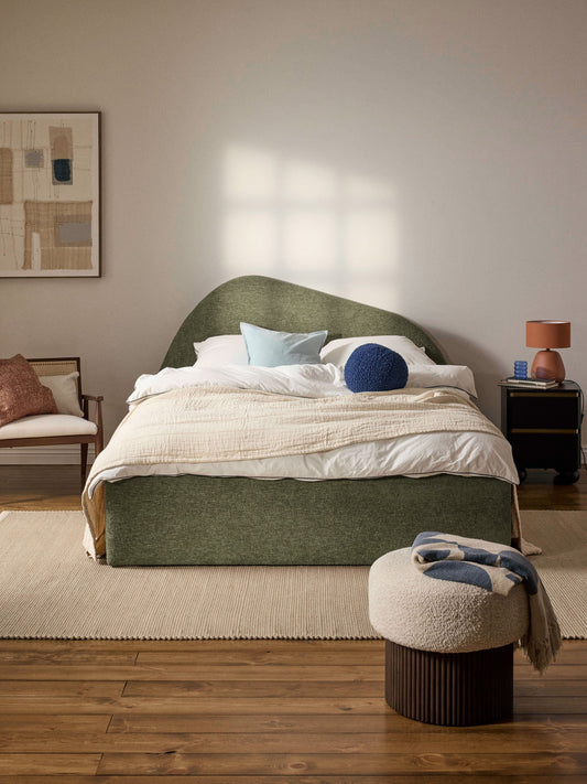 Gary Bed in Bouclé, Upholstered