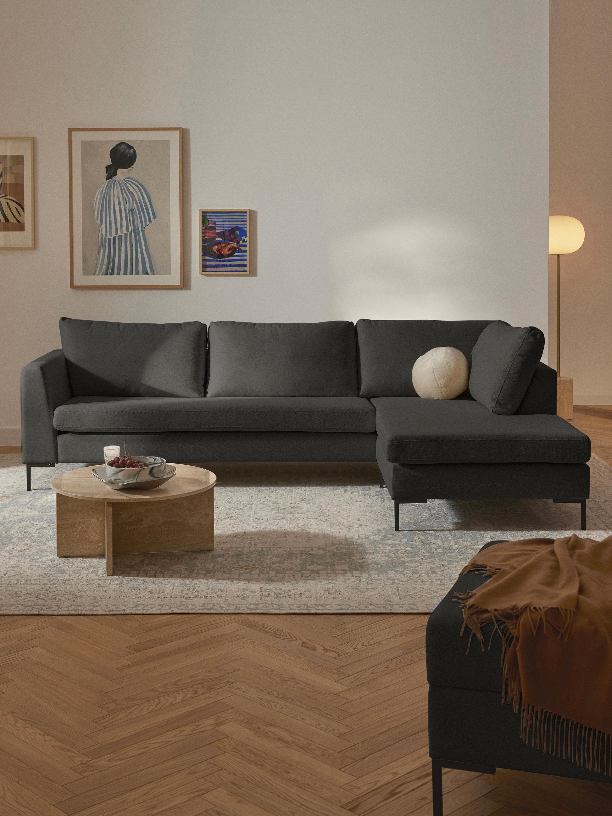 Luna Couch, Corner