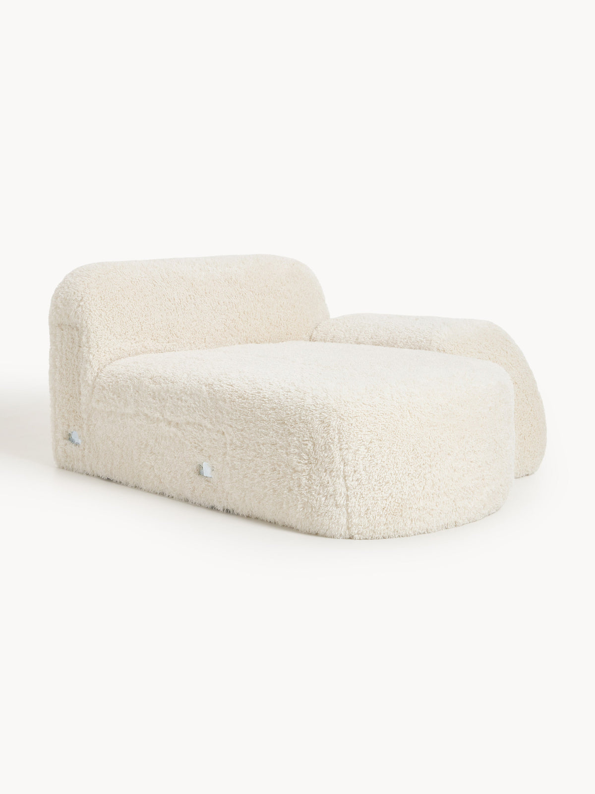Wolke Chaise Made of Teddy Fabric